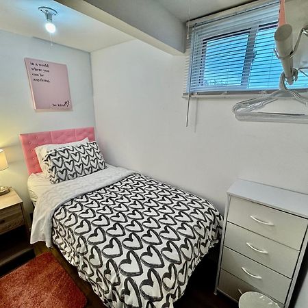 Tiny Private Room On The 1St Floor With Shared Bathroom Near Seatac Airport And Downtown Seattle Zewnętrze zdjęcie