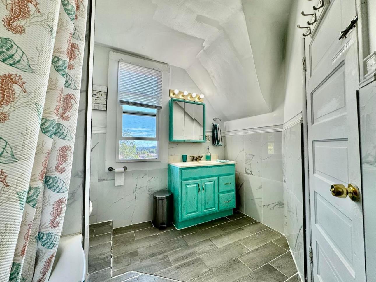 Tiny Private Room On The 1St Floor With Shared Bathroom Near Seatac Airport And Downtown Seattle Zewnętrze zdjęcie