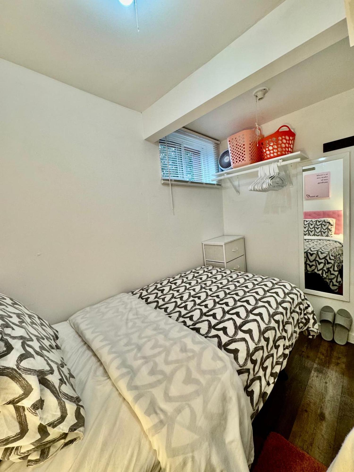 Tiny Private Room On The 1St Floor With Shared Bathroom Near Seatac Airport And Downtown Seattle Zewnętrze zdjęcie
